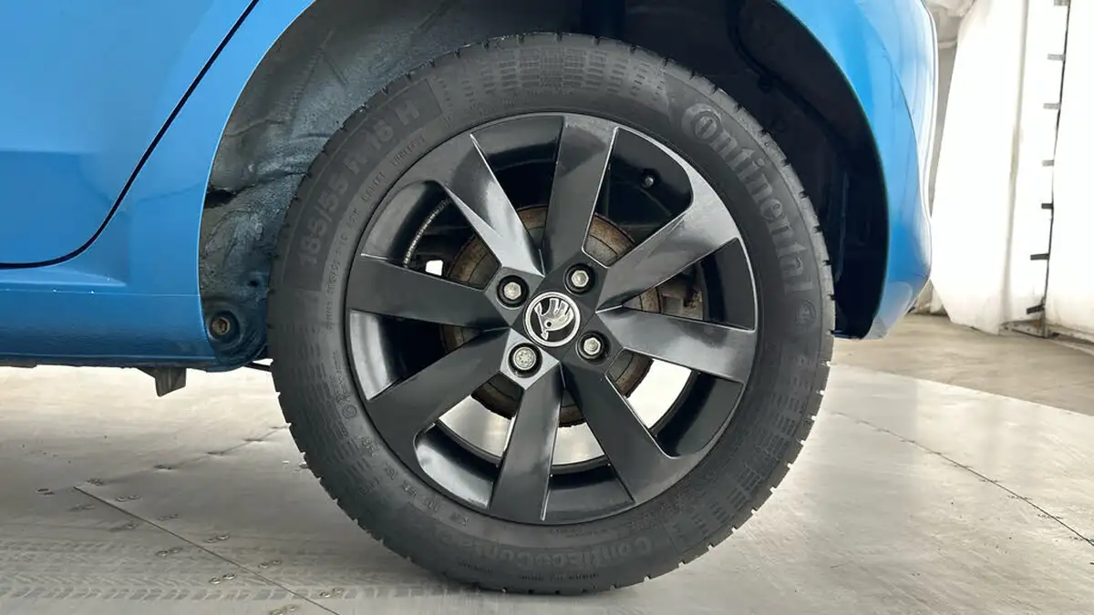 2018-skoda-citigo-10-colour-edition-5d-big-17