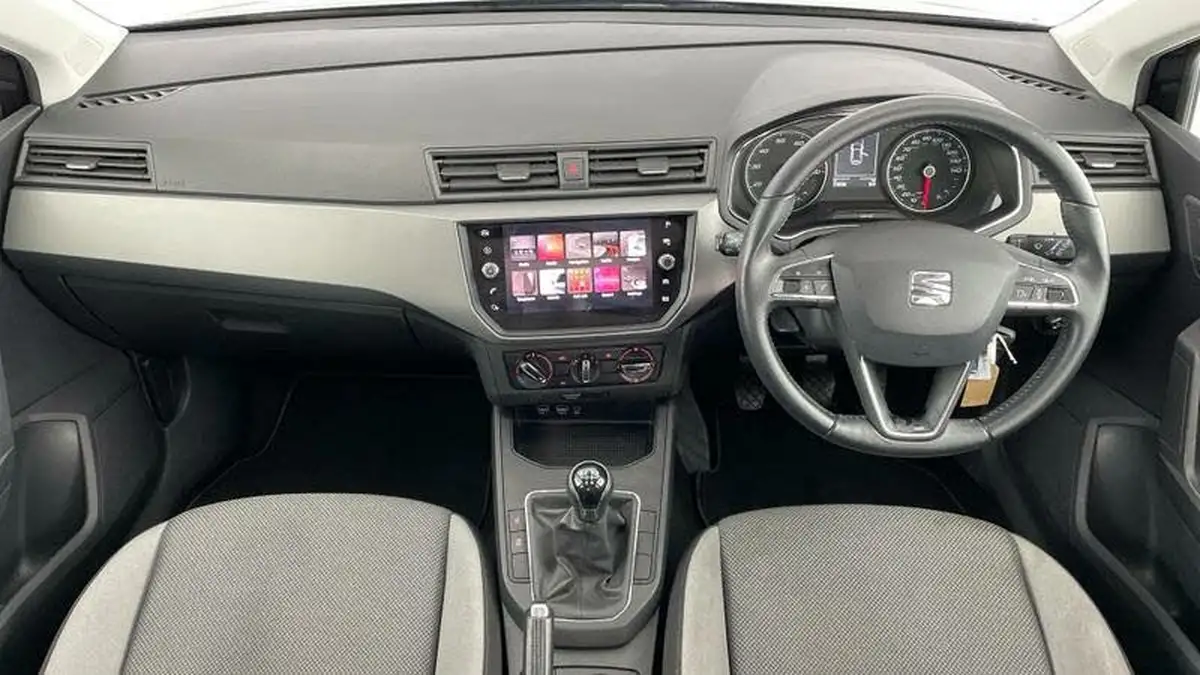2017-seat-ibiza-10-se-technology-ss-hatchback-5d-big-7