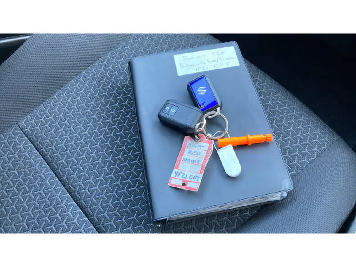 2021-suzuki-swift-12-dualjet-sz5-big-18