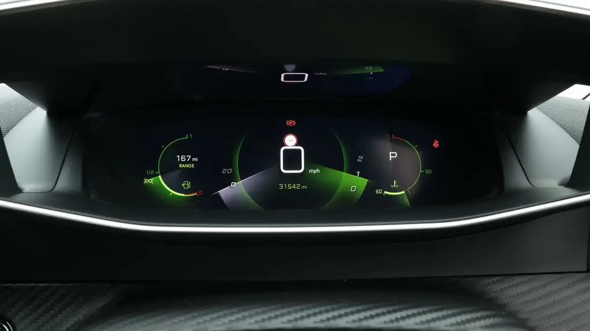 2021-peugeot-2008-suv-12-puretech-allure-premium-130bhp-eat8-big-10