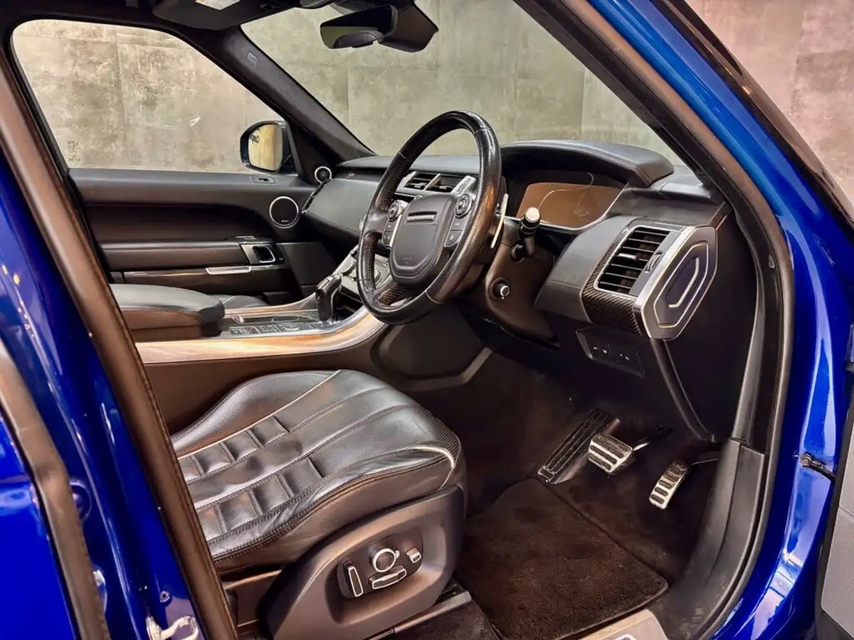 2017-land-rover-range-rover-sport-50-v8-svr-big-15
