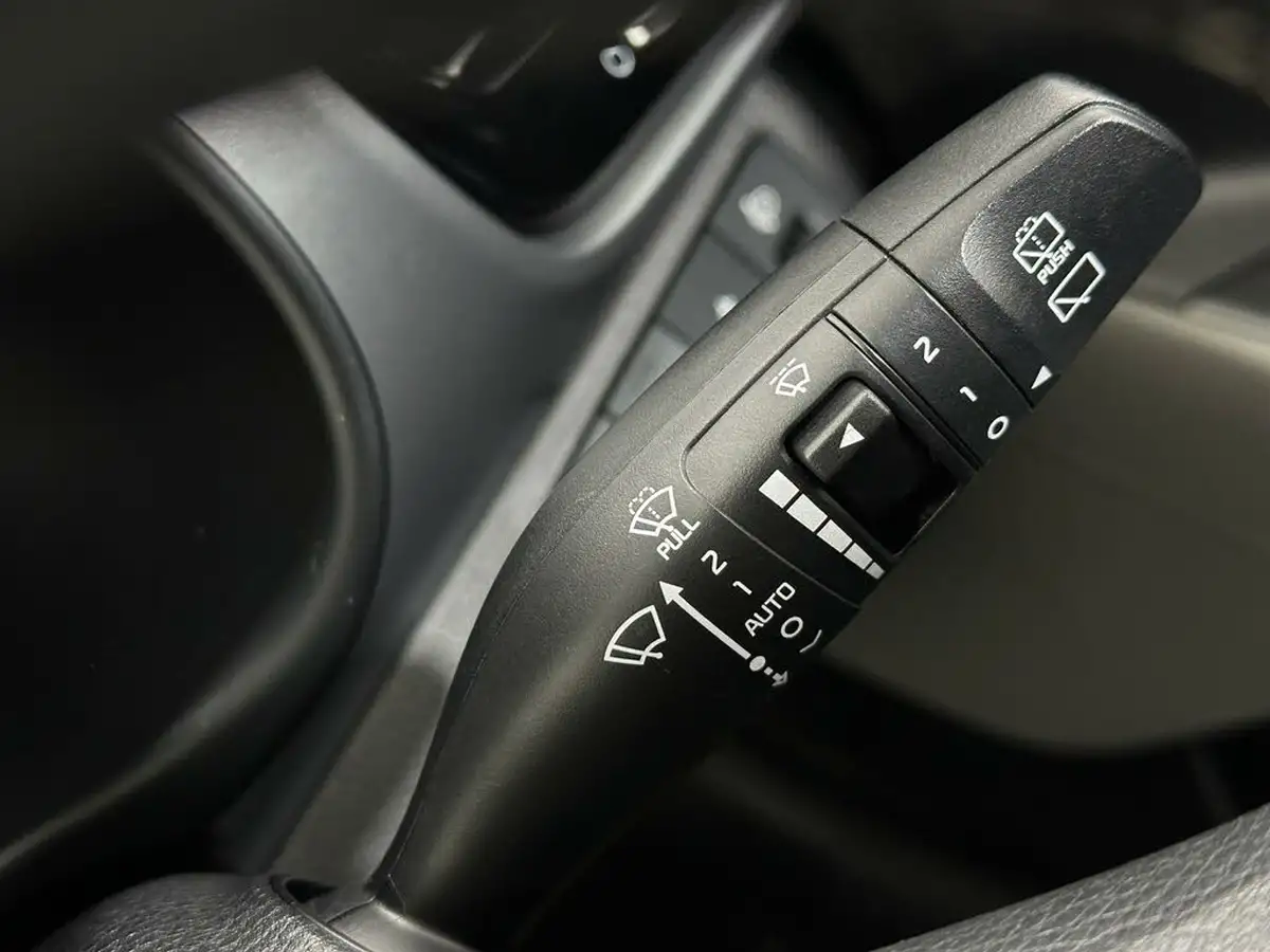 2019-kia-stonic-10-t-gdi-4-dct-big-14