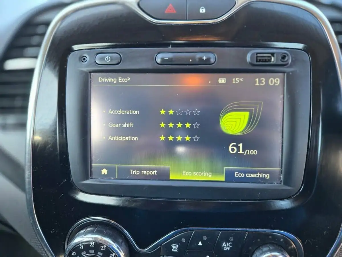 2016-renault-captur-15dci-dynamique-nav-90bhp-energy-ss-big-17