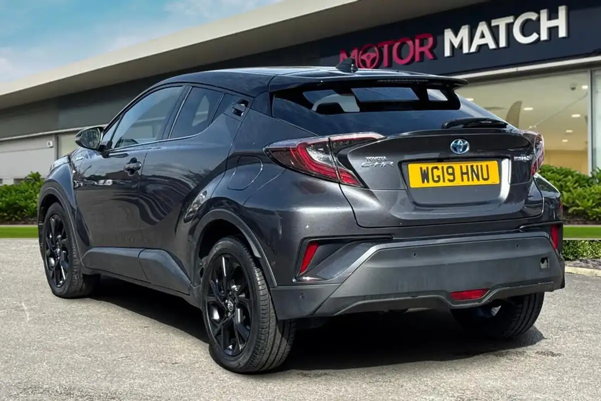 2019-toyota-c-hr-18-vvt-i-dynamic-big-1
