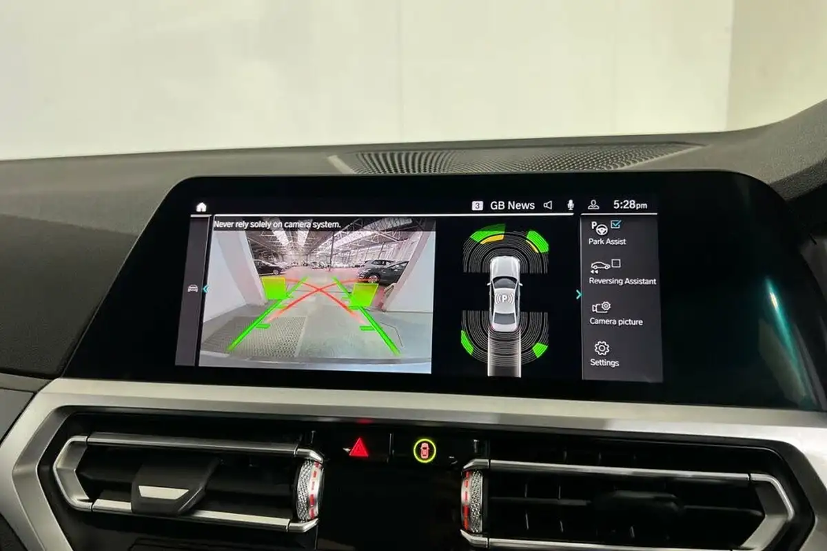 2020-bmw-3-series-20-330e-se-pro-saloon-4d-big-24