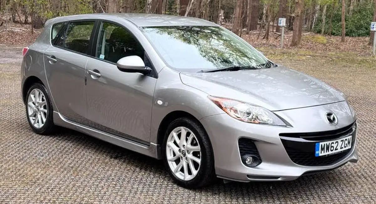 2013-mazda-mazda3-16-tamura-auto-big-6