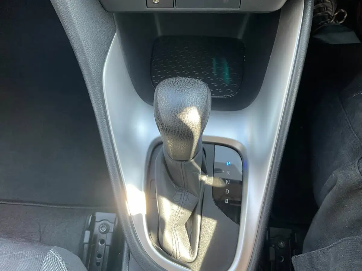 2022-toyota-yaris-15-vvt-i-icon-big-22