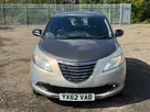 2012-chrysler-ypsilon-12-limited-small-1