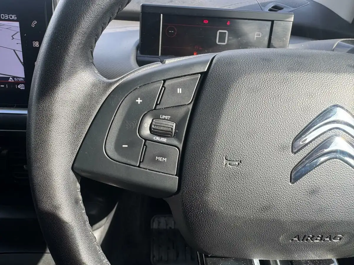 2019-citroen-c4-cactus-12-puretech-flair-130ps-eat6-big-8