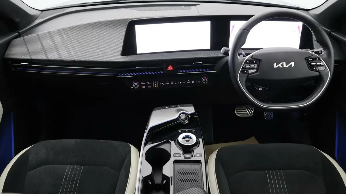 2022-kia-ev6-e-gt-line-225bhp-heat-pump-big-12