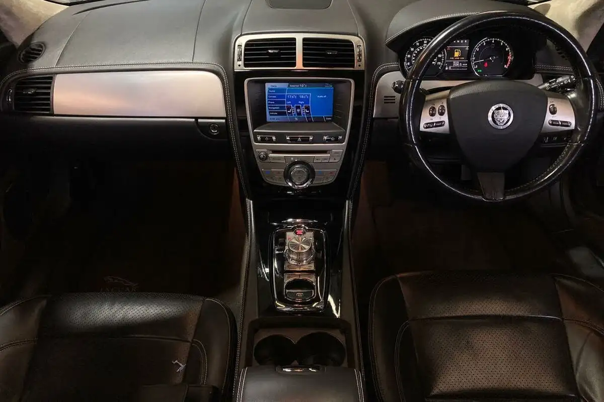 2009-jaguar-xk-50-portfolio-convertible-big-12