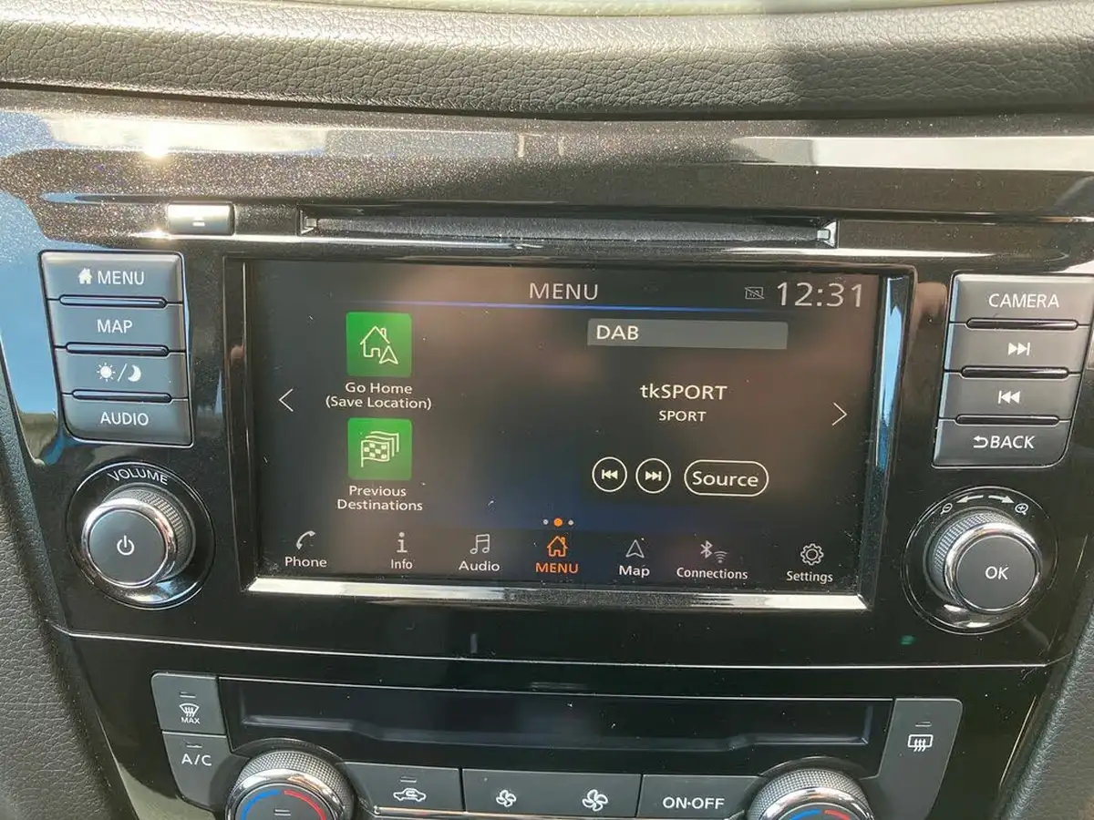 2021-nissan-qashqai-13-dig-t-n-connecta-140ps-big-45