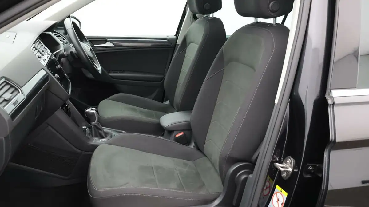 2020-volkswagen-tiguan-15-tsi-elegance-big-14