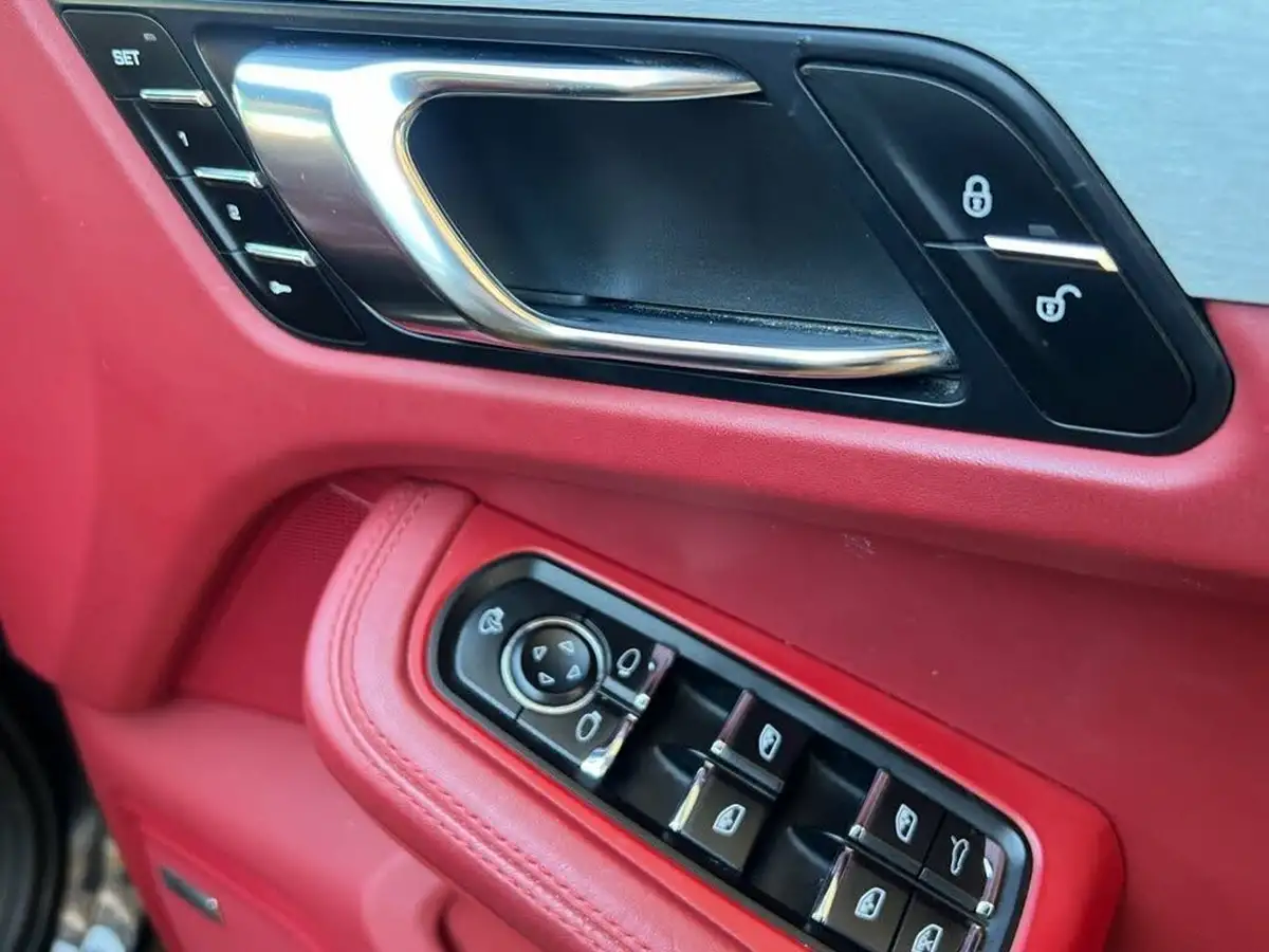 2015-porsche-macan-36-turbo-big-28
