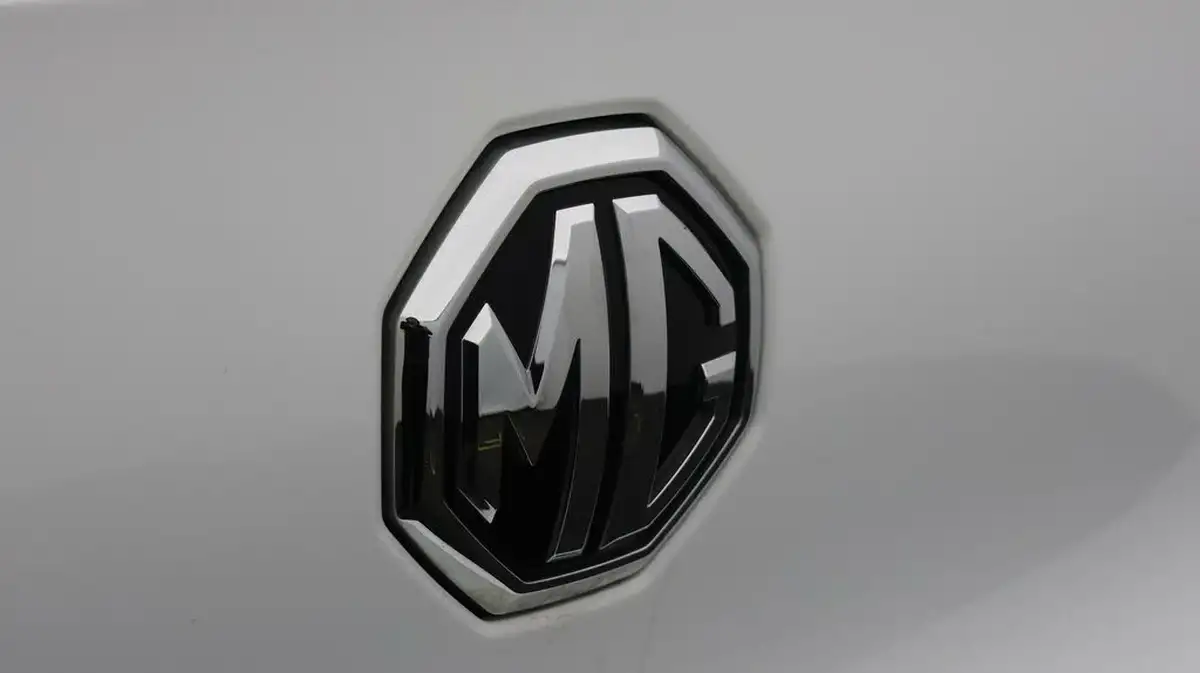2023-mg-zs-suv-10t-gdi-exclusive-big-19