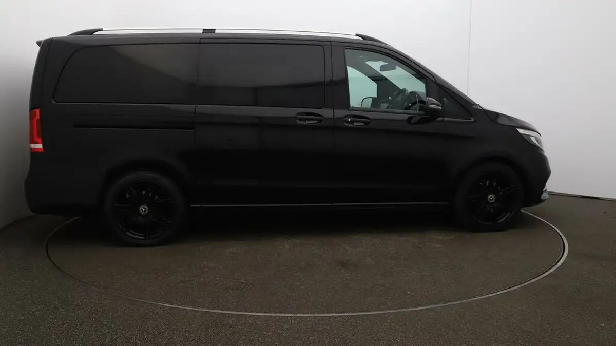 2020-mercedes-benz-v-class-20d-v220d-amg-line-long-big-8
