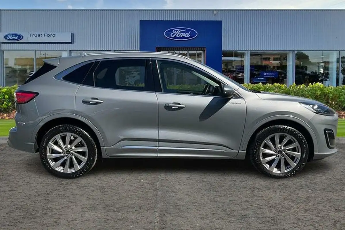 2022-ford-kuga-25t-vignale-190ps-fhev-big-2