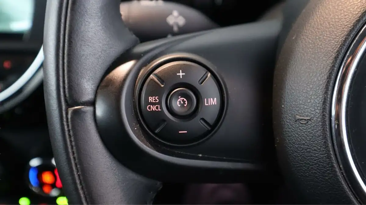 2020-mini-cooper-e-cooper-s-2-big-23