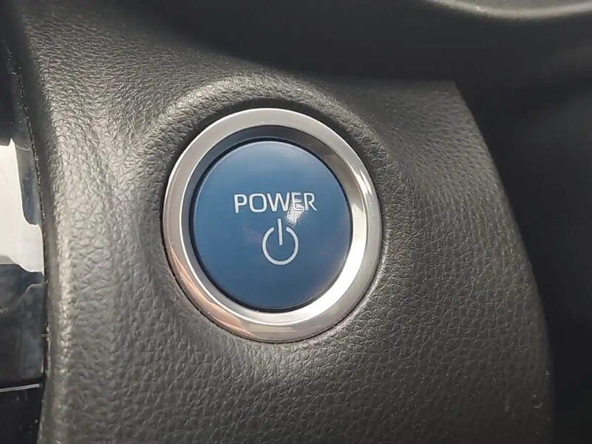 2022-toyota-yaris-15-vvt-i-design-panoramic-roof-big-15