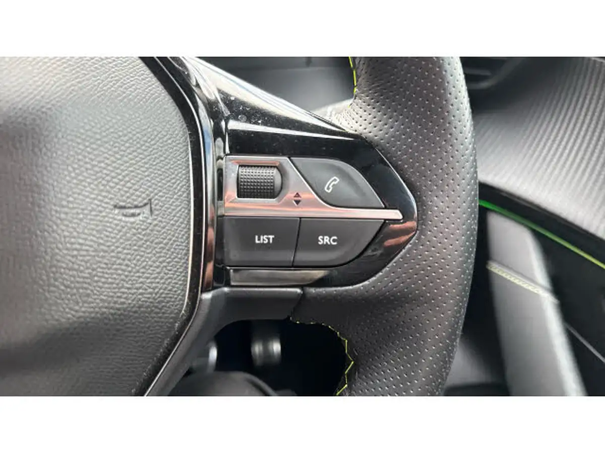 2022-peugeot-208-12-puretech-gt-100bhp-big-22