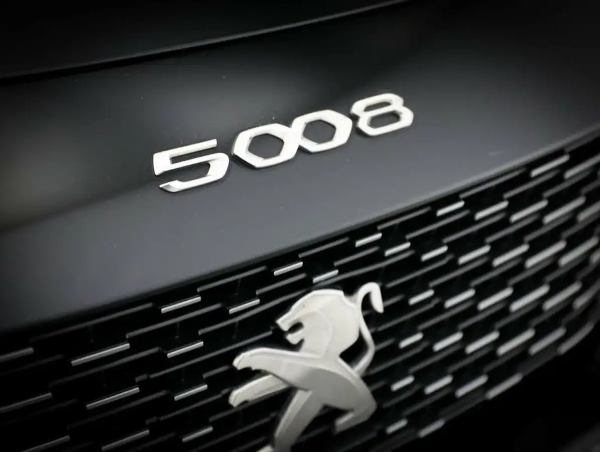 2021-peugeot-5008-suv-15-bluehdi-active-premium-big-10