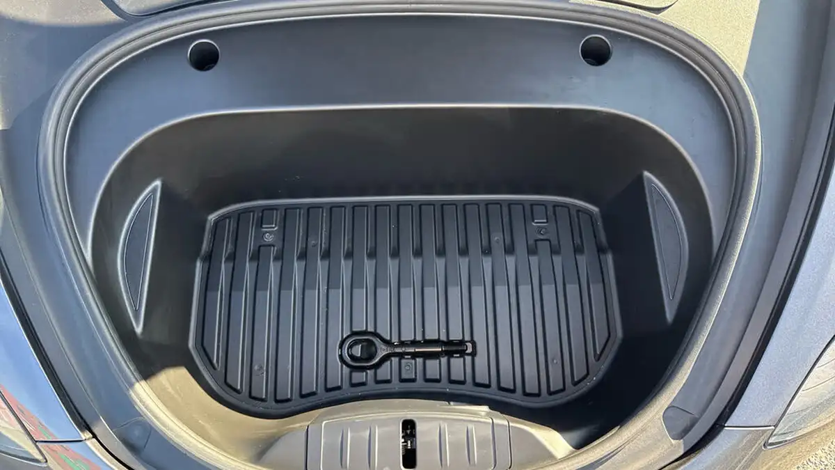 2021-tesla-model-3-e-long-range-4x4-big-15