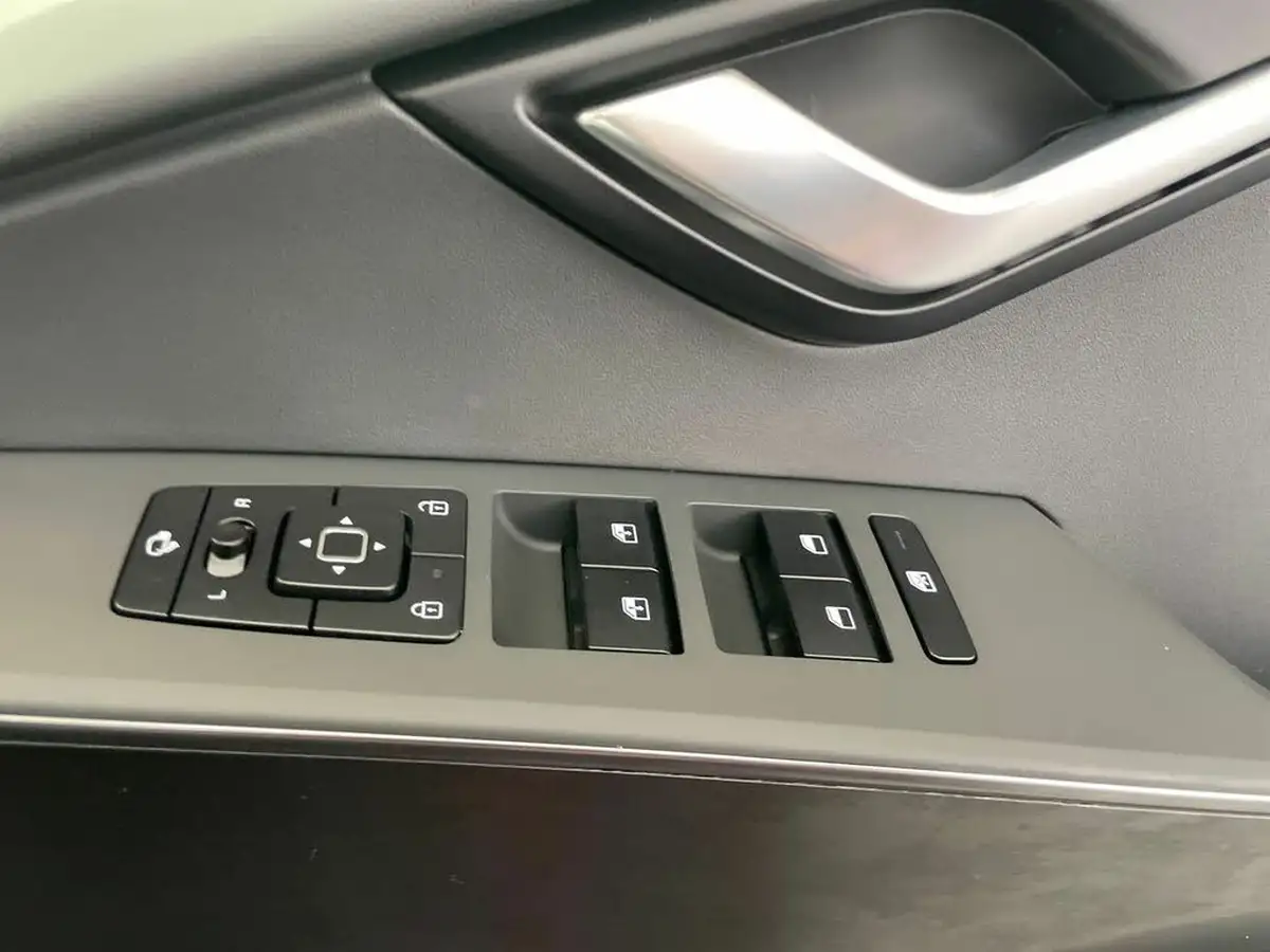 2024-kia-niro-16-gdi-139bhp-hev-132kwh-big-30