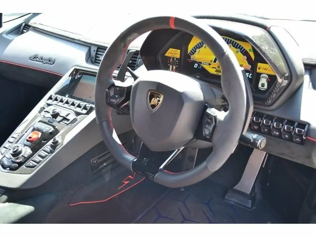 2015-lamborghini-aventador-65-lp-750-4-superveloce-big-3