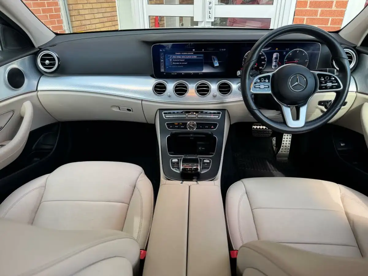2019-mercedes-benz-e-class-20d-e220d-se-ss-saloon-4d-big-13