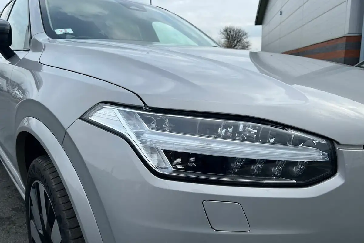 2024-volvo-xc90-20-t8-plus-big-17