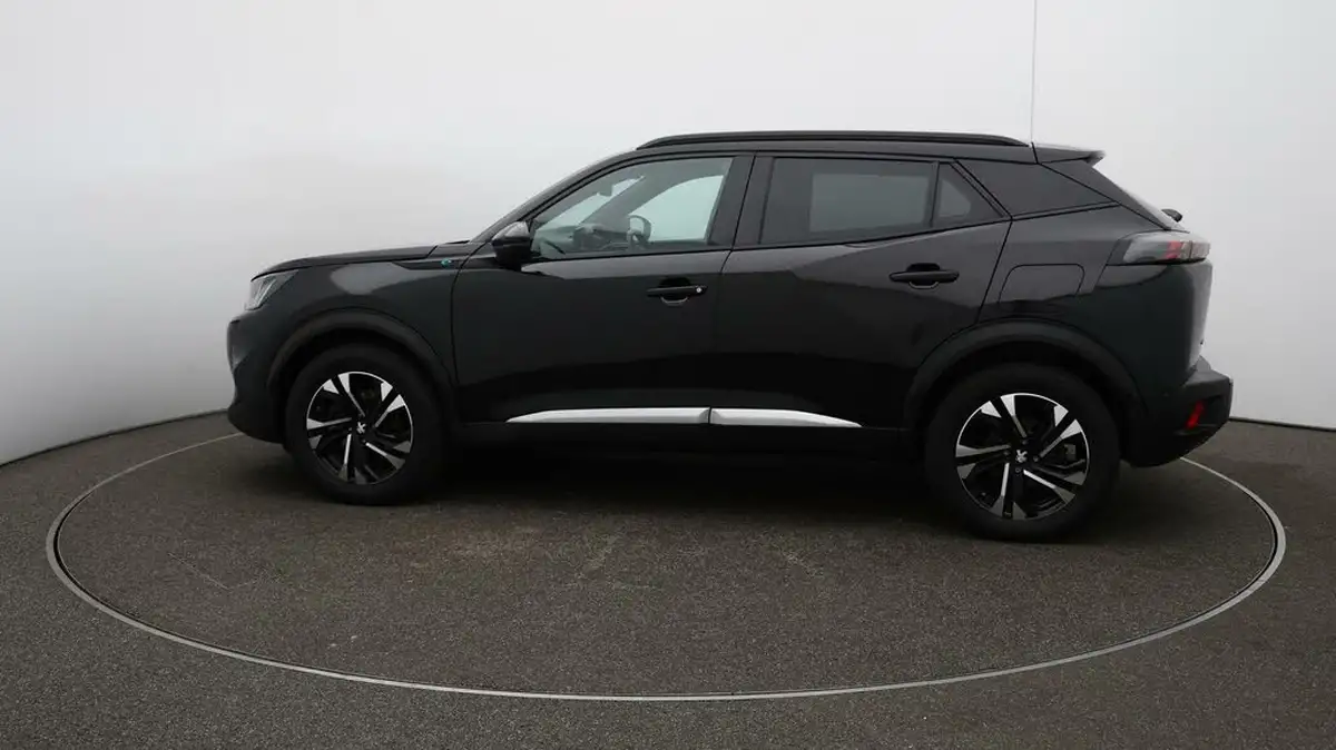 2023-peugeot-2008-suv-e-gt-136bhp-50kwh-station-wagon-big-32