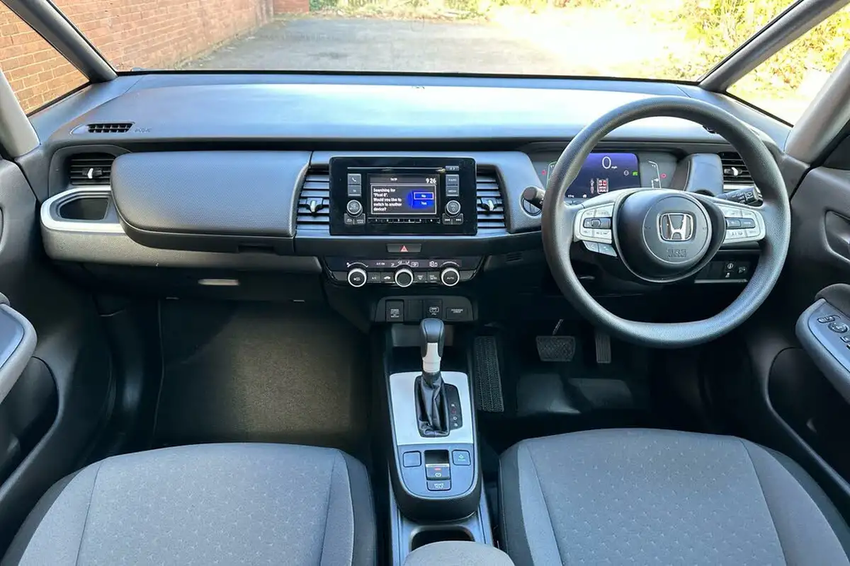 2022-honda-jazz-15-i-mmd-se-109ps-big-4