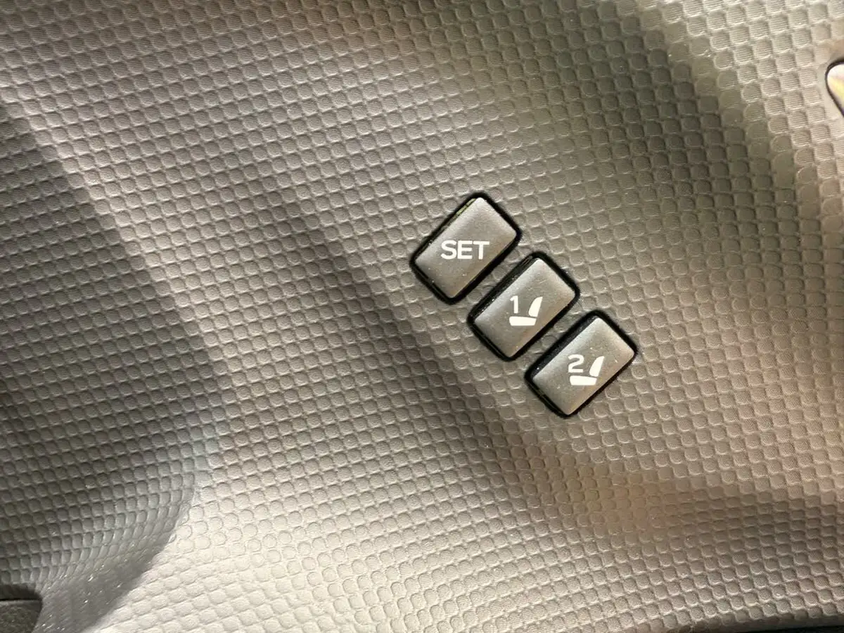2023-subaru-forester-20-e-boxer-xe-big-45