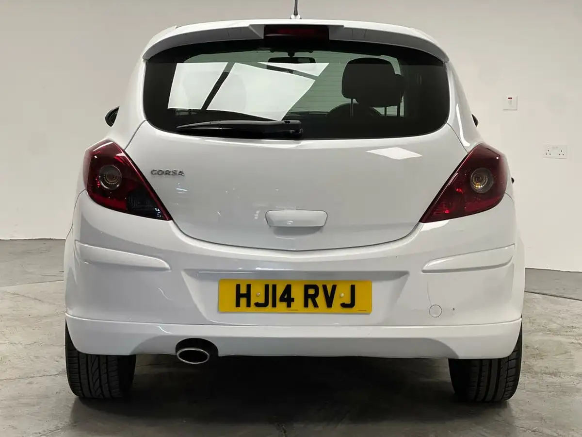 2014-vauxhall-corsa-12-3d-big-5