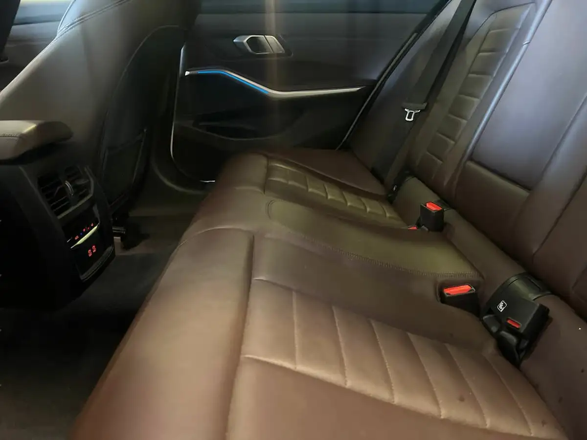 2020-bmw-3-series-20-330e-m-sport-saloon-4d-big-31