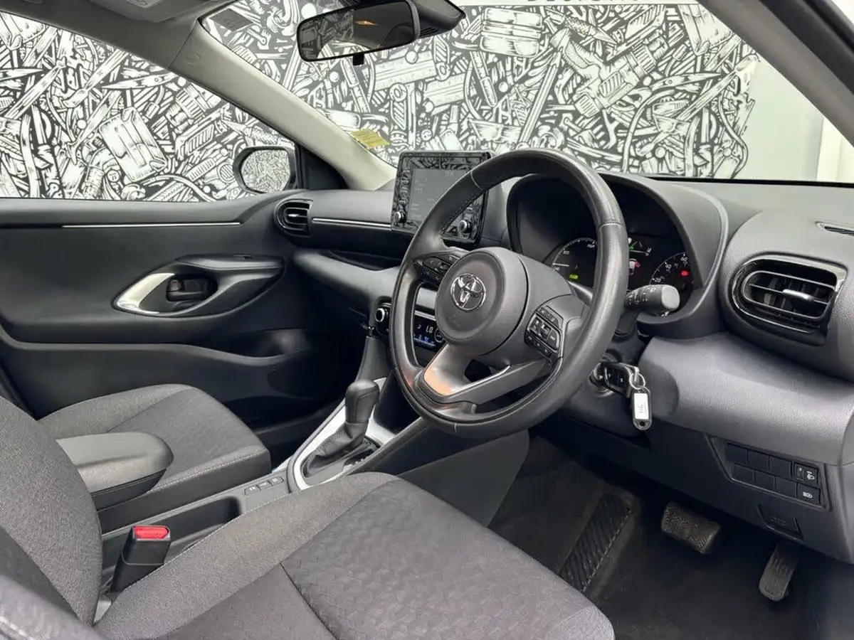 2022-toyota-yaris-15-vvt-i-icon-big-18