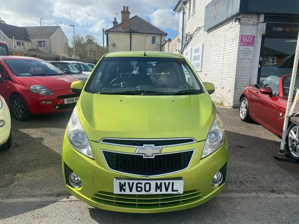 2011-chevrolet-spark-12-ls-big-1