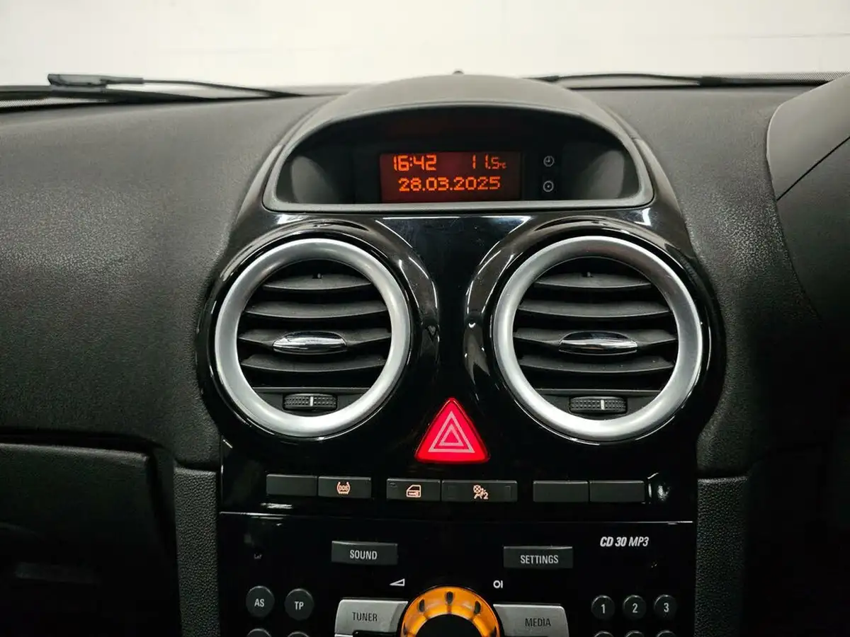 2014-vauxhall-corsa-14-sxi-ac-5d-big-56