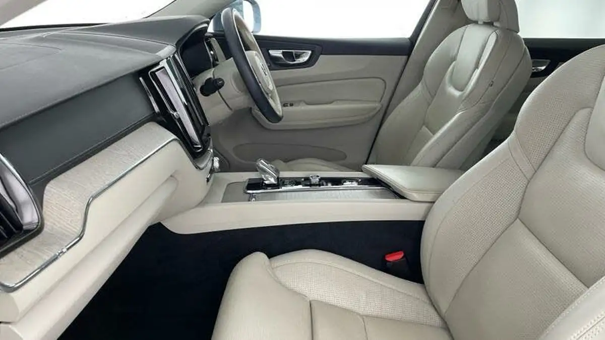2020-volvo-xc60-20td-b4-inscription-pro-awd-big-35