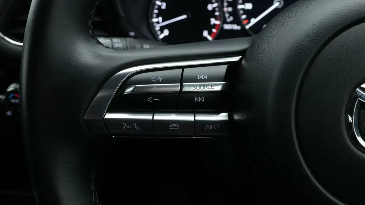 2022-mazda-mazda3-20-se-l-lux-186ps-hatchback-5d-big-24
