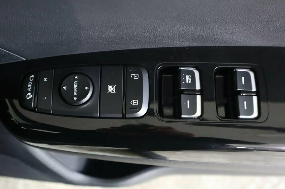 2020-kia-sportage-16crdi-3-dct-big-24