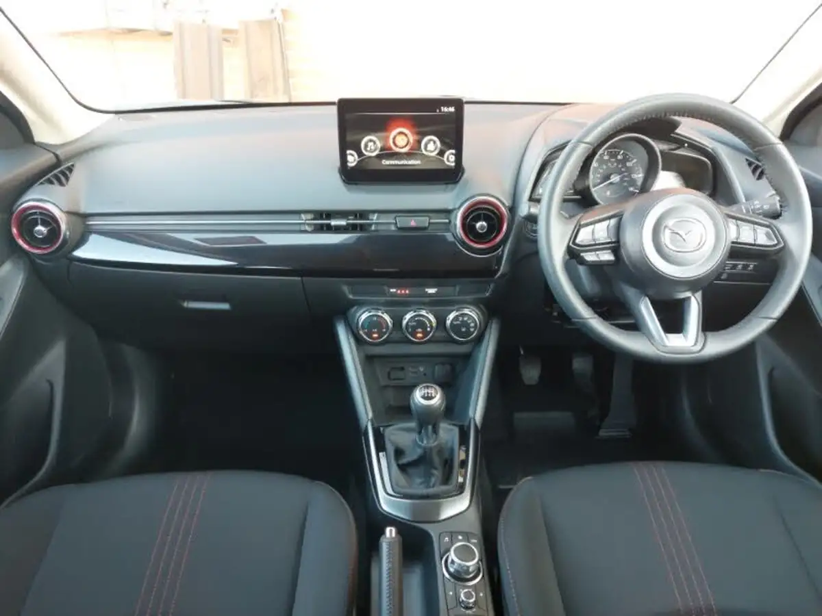 2023-mazda-mazda2-15-e-skyactiv-g-homura-big-2