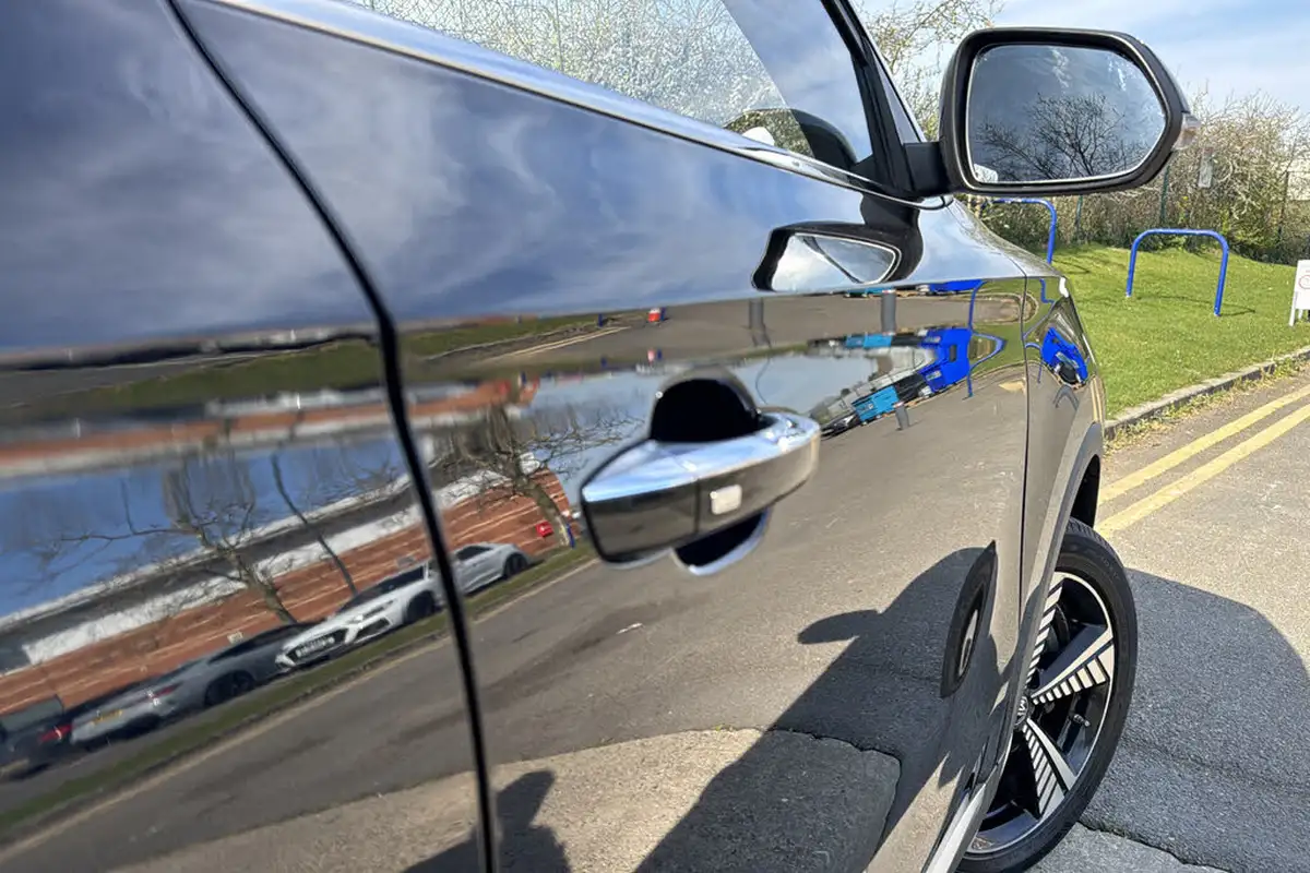 2019-mg-zs-suv-e-excite-ev-big-24