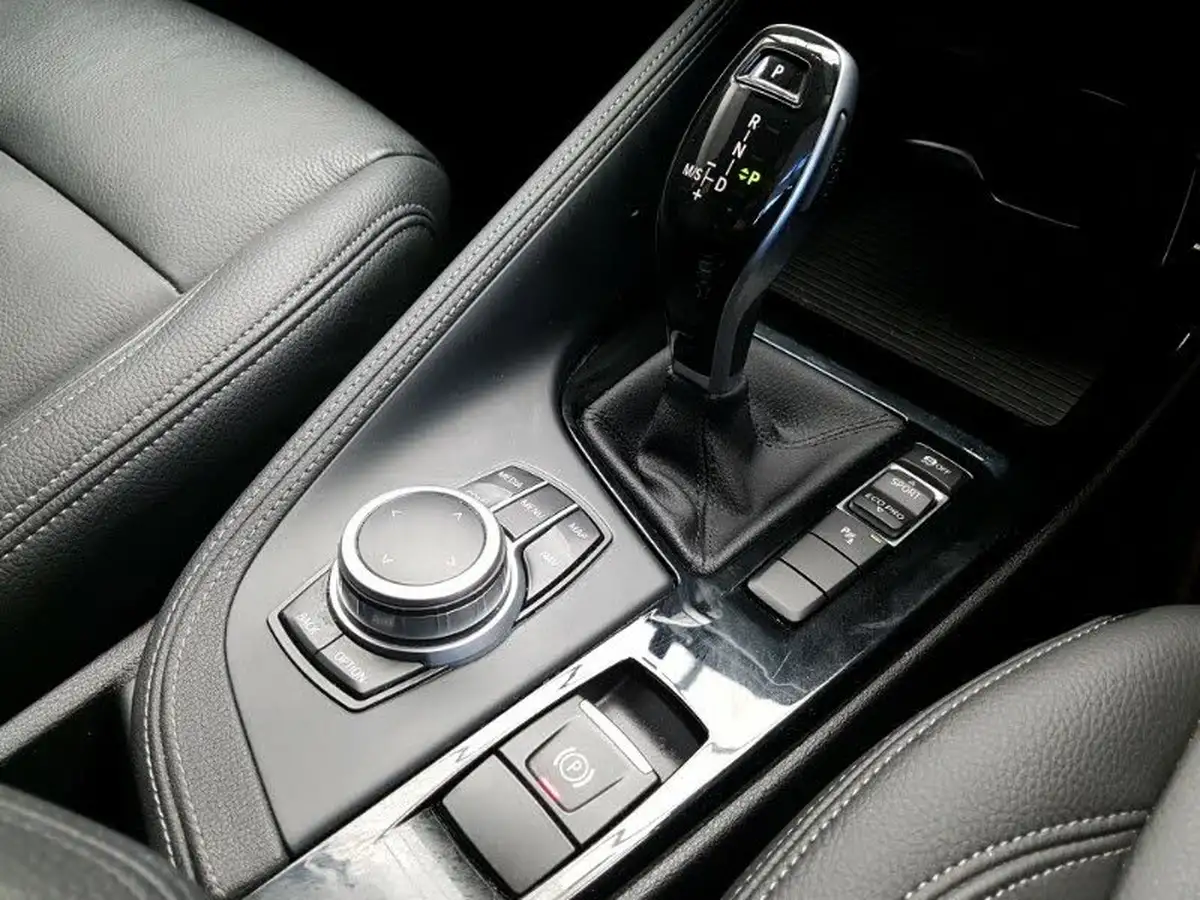 2020-bmw-x1-20td-sdrive18d-xline-sport-auto-big-16