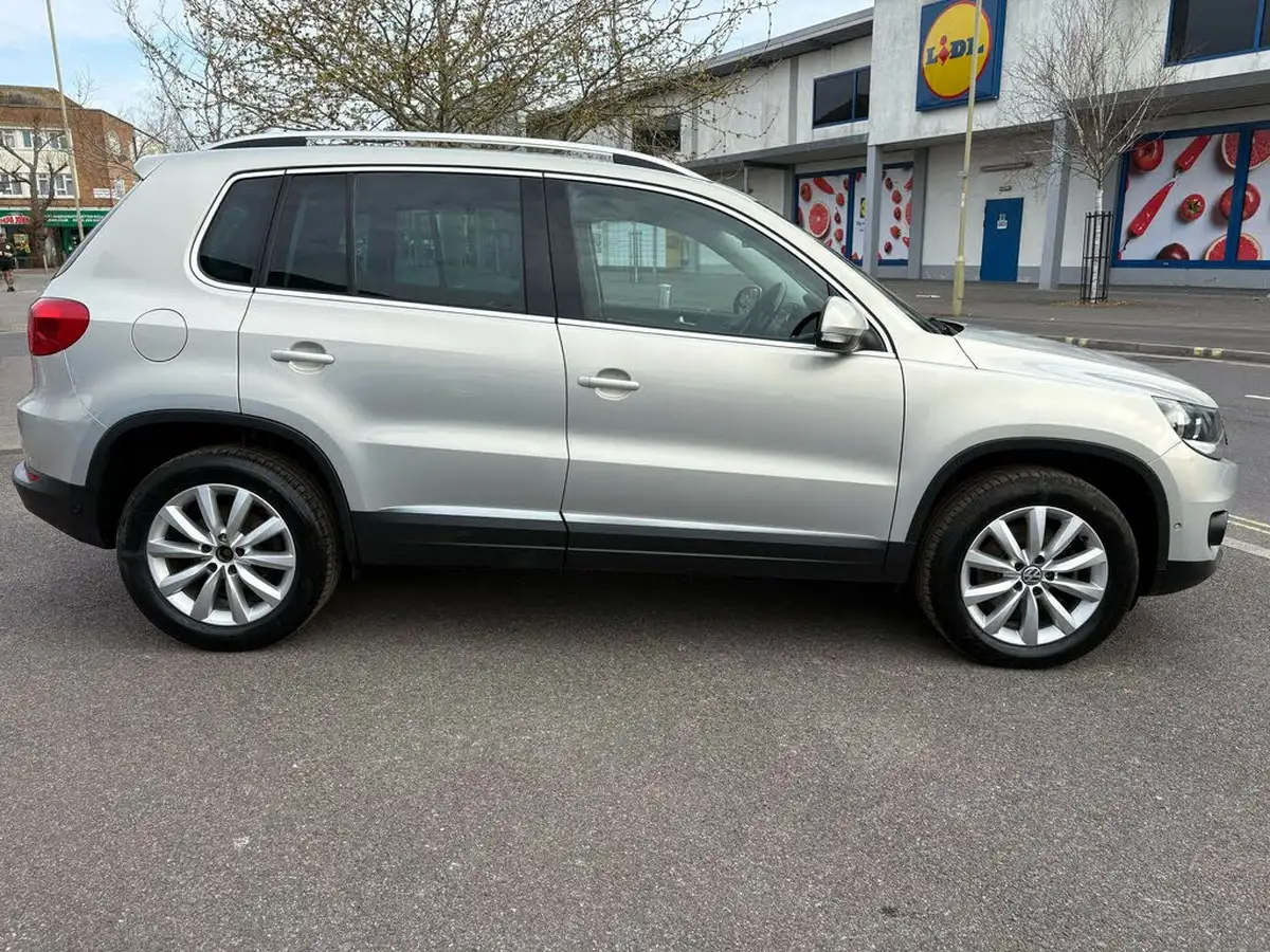 2014-volkswagen-tiguan-20tdi-match-140ps-4motion-bmt-big-7