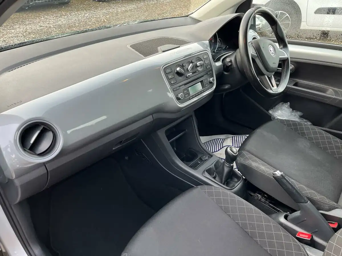 2015-skoda-citigo-10-mpi-se-l-greentech-75ps-5d-big-10