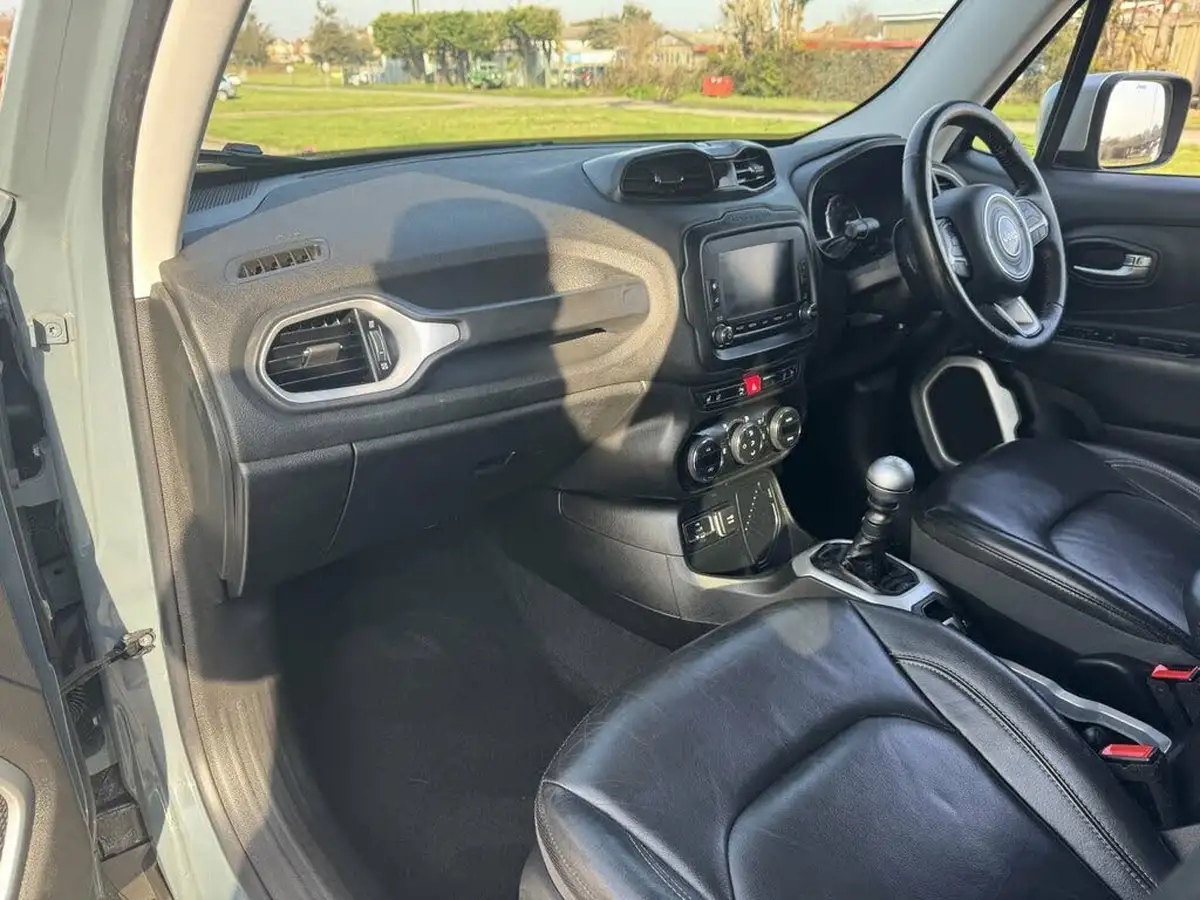 2015-jeep-renegade-16-multijet-ii-limited-ss-big-26