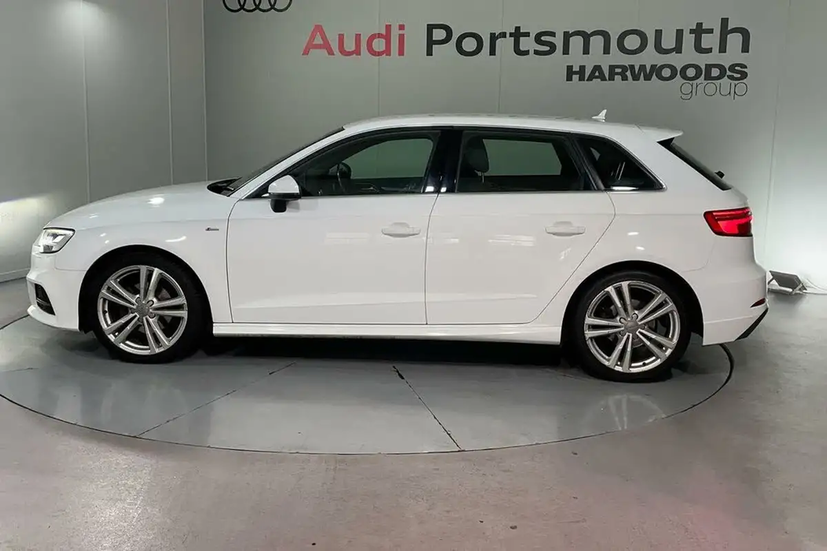 2017-audi-a3-15-tfsi-s-line-sportback-5d-tronic-big-8