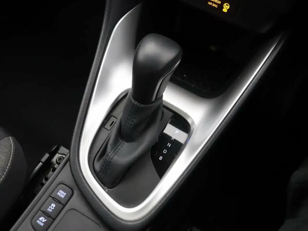2022-toyota-yaris-15-vvt-i-design-big-20