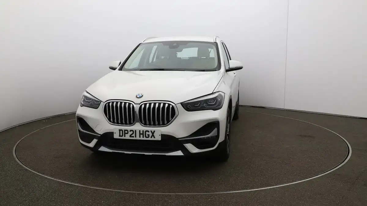 2021-bmw-x1-20-sdrive20i-xline-big-31